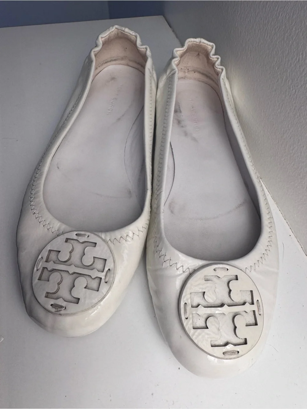 Tory Burch White Logo Round-Toe Ballet Flats